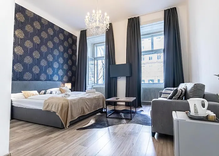 Superbly 9 Complex Ideal For 25 People Apartment