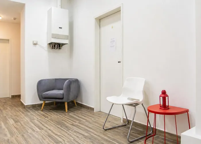 Superbly 9 Complex Ideal For 25 People *
