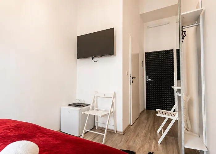 Superbly 9 Complex Ideal For 25 People Apartment *